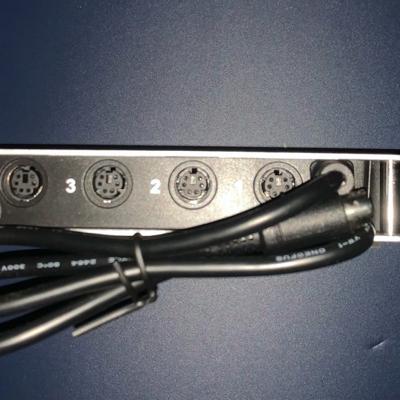 Thrustmaster TM Sim Hub - Picture 2 of 2